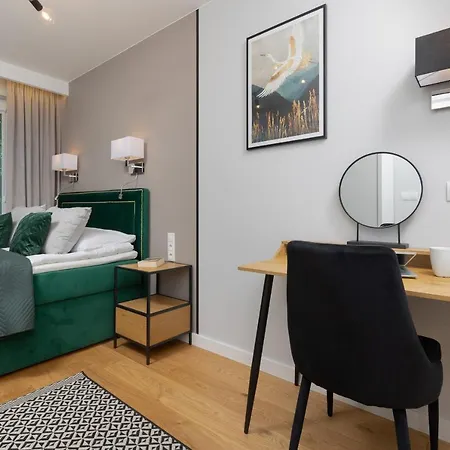 Apartment Warnenska By Renters